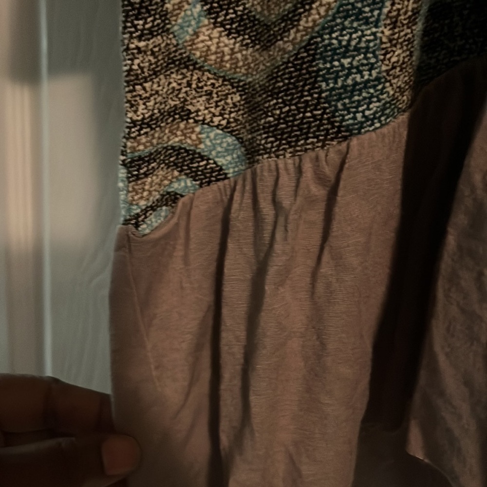 EUC-  Multi Color Textured Top - Picture 5 of 5